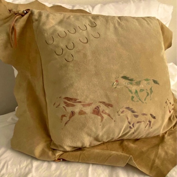 handmade hand painted Native America leather suede pillow indian pony horse OOAK - Picture 4 of 8
